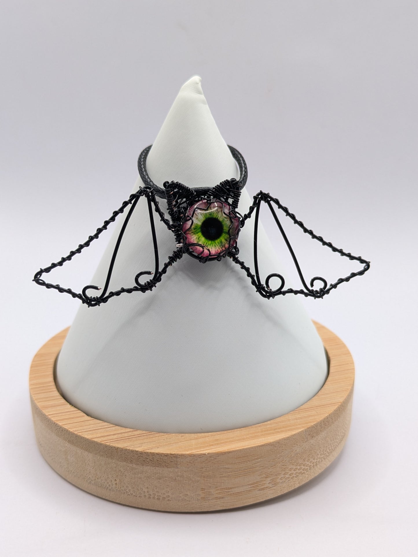 Eye Bat - Halloween Necklace