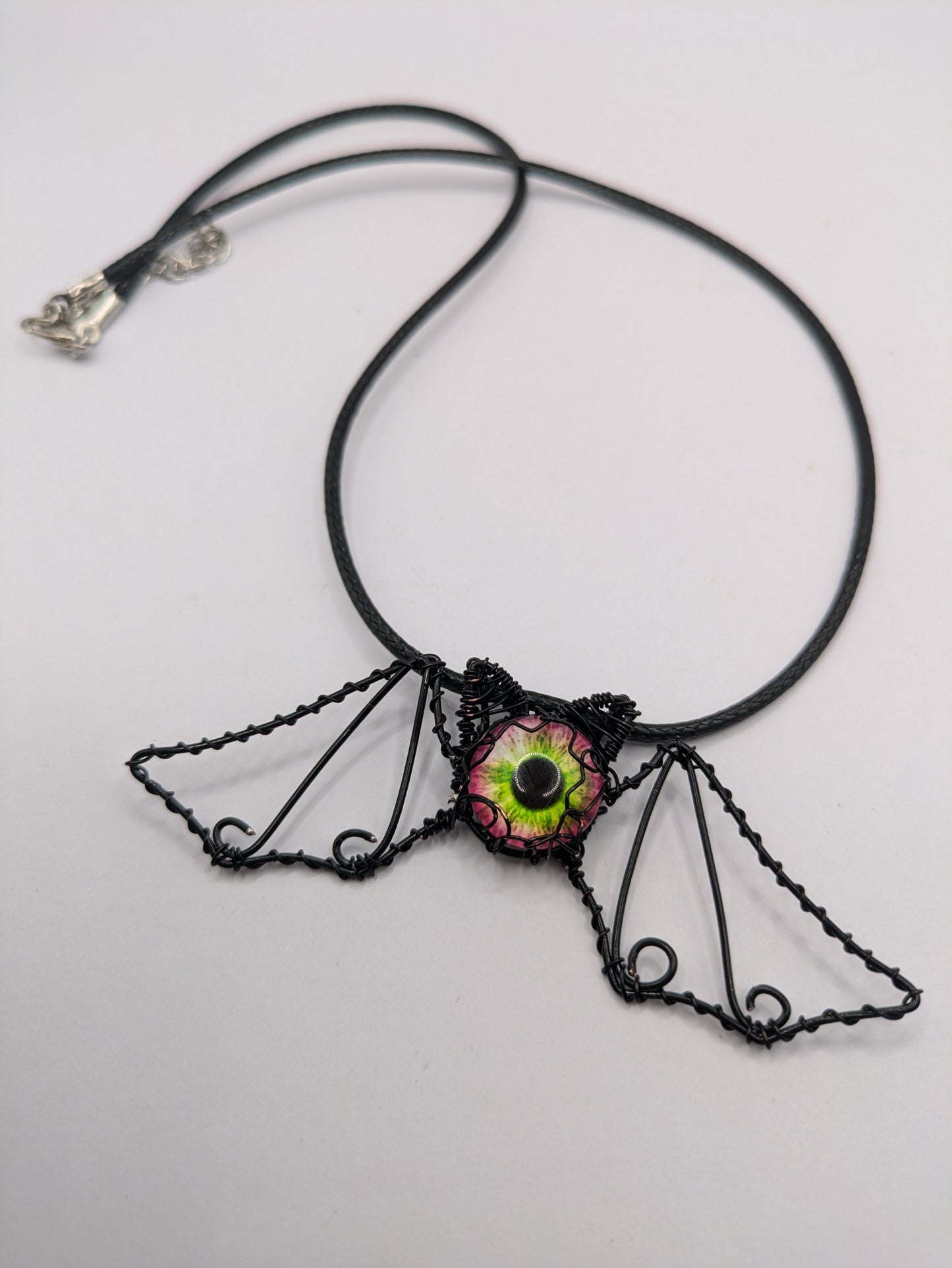 Eye Bat - Halloween Necklace